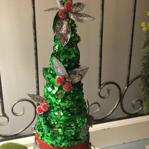 Festive Green Sequin Holiday Tree Decoration